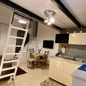 Zeus Charming Apartment Syracuse